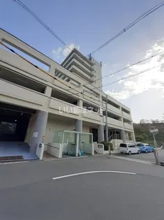ウエストハウスIN LANIの外観