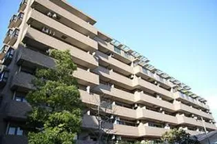 ライオンズマンション乃木坂【2階】の外観