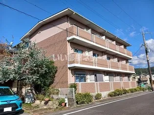 トムズ ヴィラデストの画像