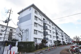 UR桃山南【3階】の外観