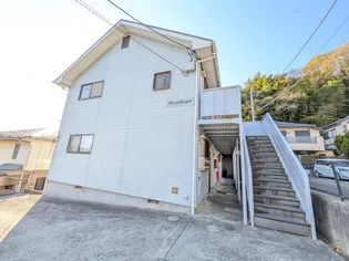 グリ-ンシテイ・山下【2階】の外観