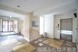 ルッシェ竹下駅前の画像