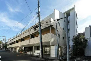 東京都港区南麻布4【マンション】の外観