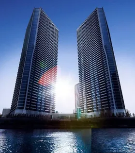 ドゥ・トゥール イースト【48階】の外観