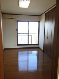 デュープレックス宮野浦の内装