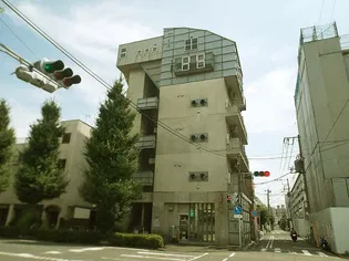 ZONの画像