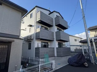 ポリシャス・グランデ【3階】の外観