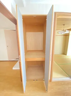 ハイツ花園【2階】の内装