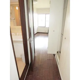 プティ東照宮【2階】の内装