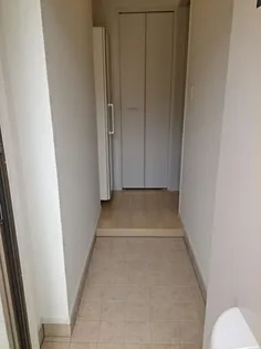 エタニティフィールドB【1階】の玄関