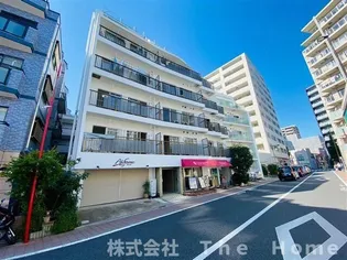 東京都新宿区中落合2【マンション】の外観