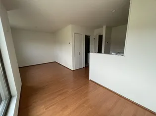 ひよりレジデンス岩井【2階】の居間