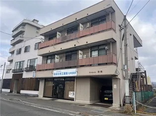 マンション城頭【3階】の外観