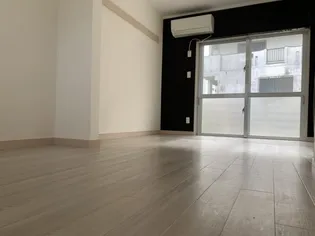 ブルームKikuI【1階】の居間