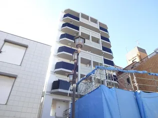 東京都中野区中野2【マンション】の外観