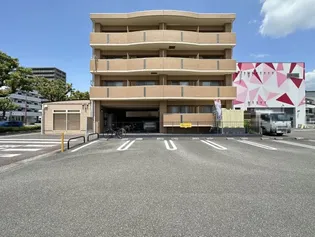 高知県高知市桟橋通1【マンション】の外観