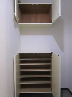 パセオK2【2階】の玄関