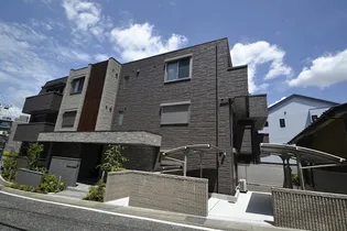 エターナルウッド【1階】の外観