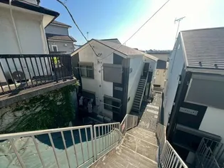 神奈川県横浜市中区矢口台【アパート】の外観