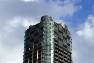 東京都港区赤坂9【マンション】の外観