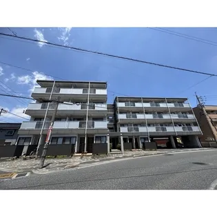 三記マンション灘【4階】の外観