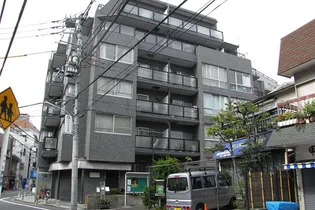 ハイツ赤坂【2階】の外観