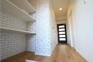 セレスティアル新居浜【4階】の玄関