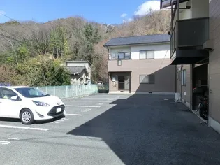 倉本ハイツ B棟【1階】の外観