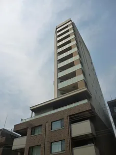 アルティスコート南青山【3階】の外観