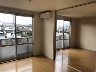 エヴァグリーン南斎院の画像