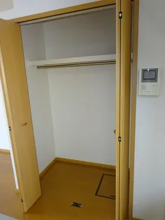 トゥールコネッサンス【1階】の内装