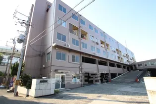 仲川マンション【4階】の外観