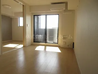 Beverly Homes下赤塚AP【3階】の居間