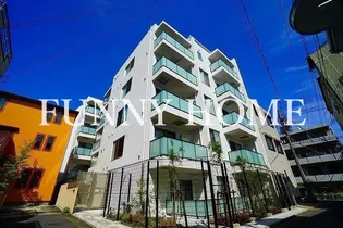 東京都目黒区青葉台3【マンション】の外観