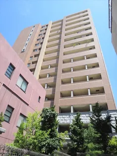 プレサンス泉セントマーク【3階】の外観