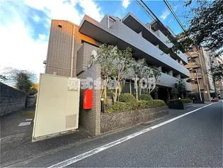 ルーブル芦花公園【2階】の外観