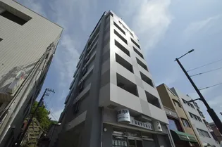 シュトラーセ比治山【2階】の外観