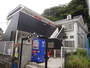 神奈川県鎌倉市植木【アパート】の外観