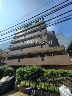 日神パレステージ新宿御苑【3階】の外観