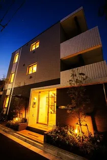 東京都世田谷区北沢4【マンション】の外観