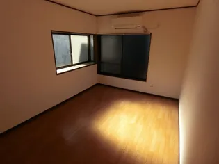 大京ハイム【2階】の居間