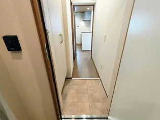 カルム代々木【1階】の玄関