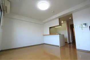 ヴィラマール雨宮【6階】の外観