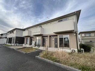 カーサソレアードAの外観