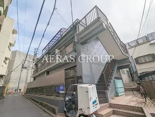 三軒茶屋マンション【1階】の外観