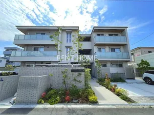 シャーメゾン エフの画像