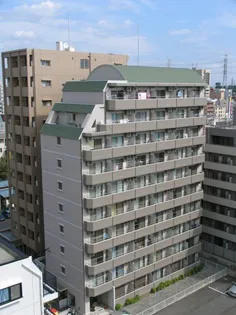 ルーラル八番館【4階】の外観