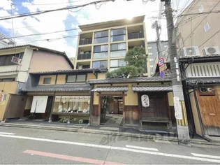 ヴィラスタジオーネ御所南【4階】の外観