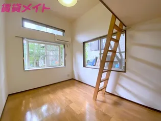 Parc Ferme【1階】の居間