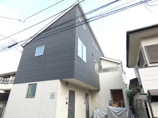 サンシーロの外観